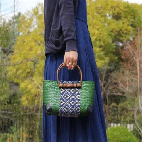 32x16CM Original Chinese Characteristics Handmade Old Straw Bag Rattan Woven Wooden Handle Retro Handbag a6101