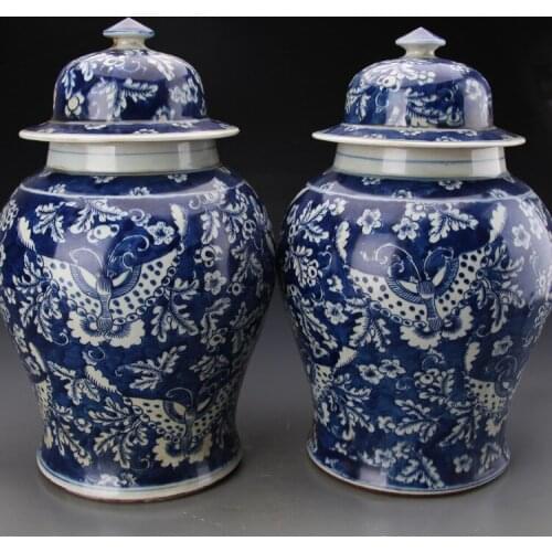 Qing Dynasty Blue And White Porcelain Ginger jar vase Butterfly Pattern temple jar Antique Classical handmade ceramic jar