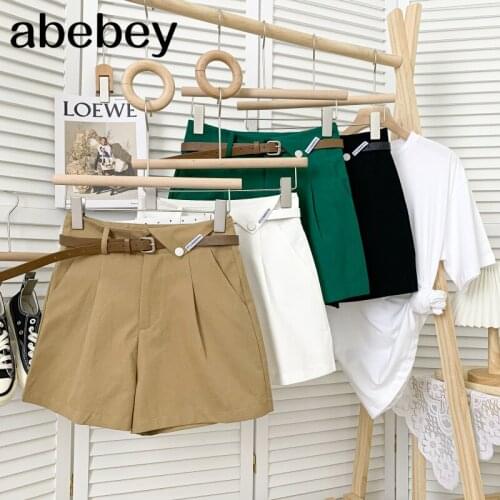 Fashion versatile solid Shorts high waist pleated lace up waist casual wide leg Shorts with belt 2021 New Summer Women