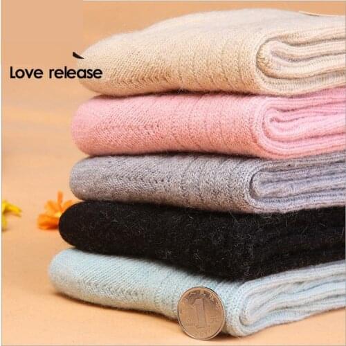 6 Pairs/lot Women Socks 2017 Fashion Womens Socks Solid Rabbit Wool Womens Thickening Warm Sock Winter Socks Wholesale W12