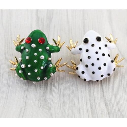 CSxjd New Cute animal brooches Enamel spots white frog costume coat pin brooch