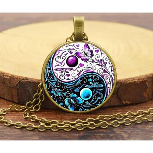 Yin Yang Tai Chi Pendant Unisex Necklace Chinese Style Fashion Jewelry Butterflies Flower Pattern Necklace Charm Chain Choker