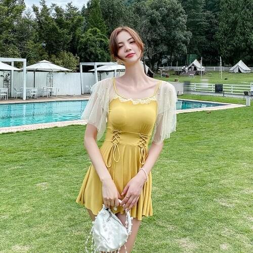 2021 Korean Swimming Suit Womens One-piece Skirt Half Sleeve Conservative Cover Belly Show Thin Girls Swimming Suit