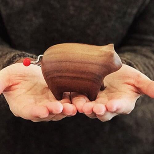 Music box music Manmeow music box log hand music box cute hand creative gift cat ornaments Hand operated music box