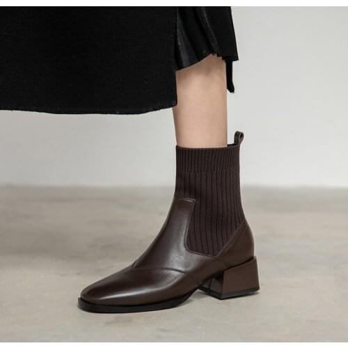Women Boots Retro Chelsea Boots Women Shoes 2021 Winter Fashion Women ANKLE Boots Genuine Leather Female Square Heel Leather