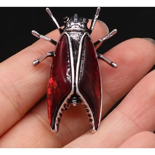 Hot Selling Natural Alloy Shell Personalized Animal Insect-shaped Brooch for Decorating Clothes Girlfriends Men and Women Gifts