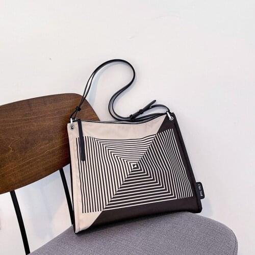 Canvas Tote Bag Shopper Bag Women Designer Handbag 2021 Girls Fashion Casual Color Contrast Striped Swirl Printing Shoulder Bags