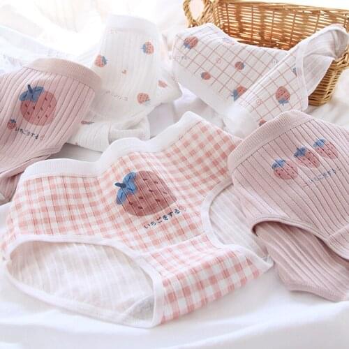 Sweetheart Strawberry Plaid Womens Underwear Cotton Crotch Seamless Underwear Vertical Stripe Girl Breathable Triangle Shorts