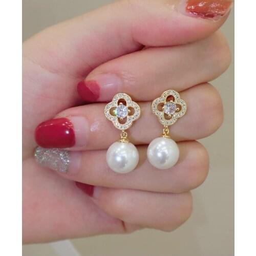 2021 New Fashion Korean Flower White Pearl Drop Earrings for Women Bohemian Golden Round Zircon Wedding Earrings Jewelry Gift