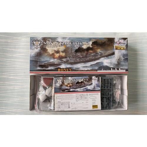 Flyhawk FH1301S 1/700 German Battlecruiser Lutzow Deluxe Edition Plastic Model Kit