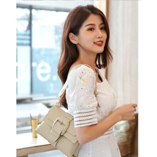 Popular in 2021, the new clamshell messenger bag texture, western style, one shoulder messenger, underarm bag women
