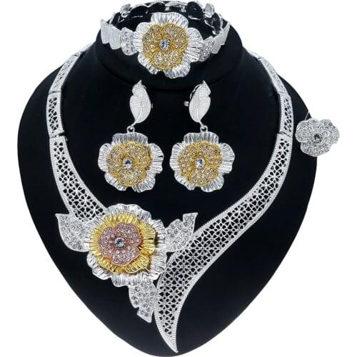 Yulaili The New Silver Openwork Face Necklace and All-match Trendy Clothing Accessories Contrast Color Four-piece Jewellery Set