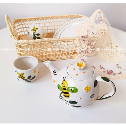 Japanese Hefeng lovely family flower tea pot coffee pot new idea little bee ceramic tea set teapot teacup set