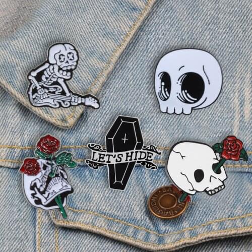 Skeleton Brooches Rose Flowers Guitar Skull Head Enamel Pins Badges Denim Shirt Lapel Pin Gothic Punk Jewelry for Men Women Gift