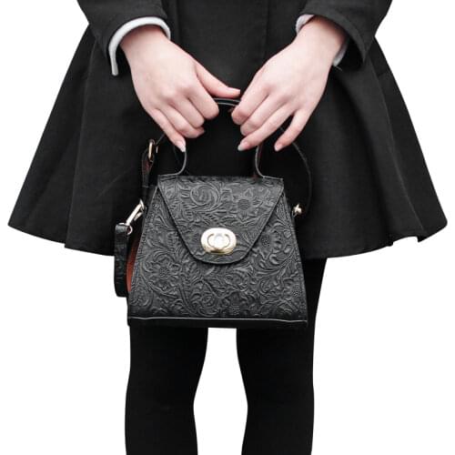 PiBOLES Women's Clutches