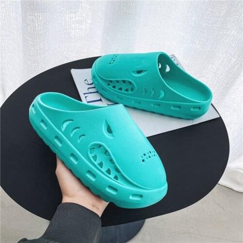 Women Summer Sandals Outdoor Clogs Breathable Garden Shoes Unisex Lovely Beach Sandals Shoes Animal Shark Sandals Slip On Slides