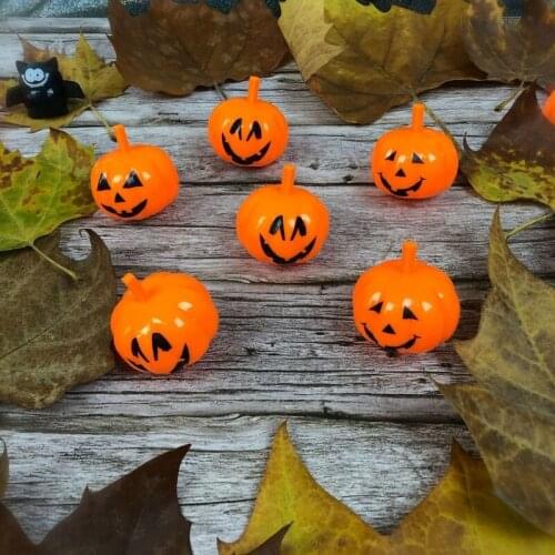 Halloween Creative Rotating Pumpkin with Lighted Top Flash Light Spinning Tops Plastic Toys for Kids Gift Holiday Decoration