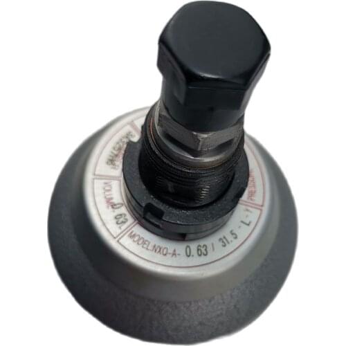 NXQ Hydraulic Accumulator Plate Shearing Machine CNC Machine Capsule Type Energy Accumulator 4L Skin Capsule Type Nitrogen Tank