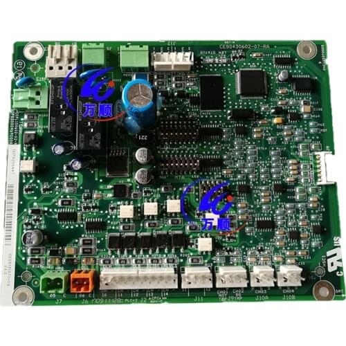 100% Stock OOPSG000469000A Chiller refrigeration application spare parts compressor control module control board