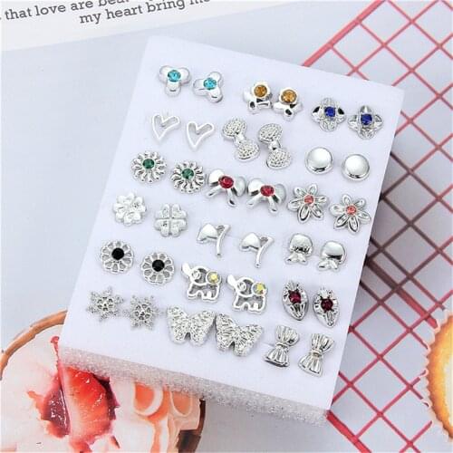 Julie Wang 18Pairs Plastic Stud Earrings Set Mixed Styles Rhinestone Star Heart Geometric Animal Flower Women Girls Jewelry