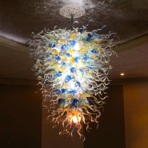 Lamp Modern Well Design Colored Blown Murano Chandelier Large and Luxury Crystal Pendant Lamps for Hotel Decor