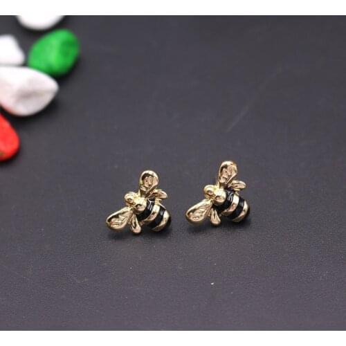 Vintage Enamel Bee Stud Earrings Gold Sliver Color Insect Earring For Women Girls Female Jewelry 2019 New Oorbellen