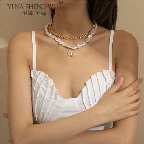 Women Punk Retro Multilayer Imitate Pearl Geometric Pendant Necklace Ladies Chain Necklace New Design Jewelry Gift Accessories
