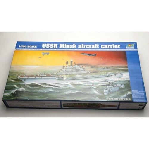 Trumpeter 1/700 05703 USSR Minsk aircraft carrier