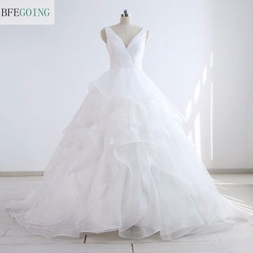 White Organza Sleeveless A-Line Wedding Dress Chapel Train V-Neck Tiered Pleat Real/Original Actual Photos Custom Made