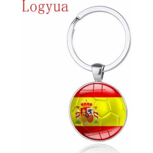 1pcs New 2018 Football Car Keychain Keyring For Spain Russia Portugal Italy Argentina France England Netherlands Flag