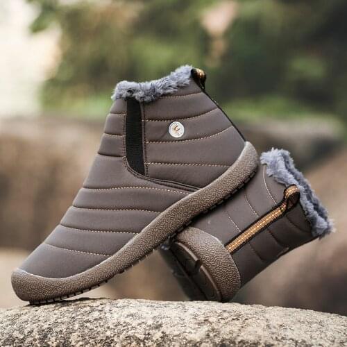 New Winter Mens Warm Snow Short Boots Thickened Plus Cotton Light Water Proof Cotton Shoes Zapatos De Hombre Chaussure Homme