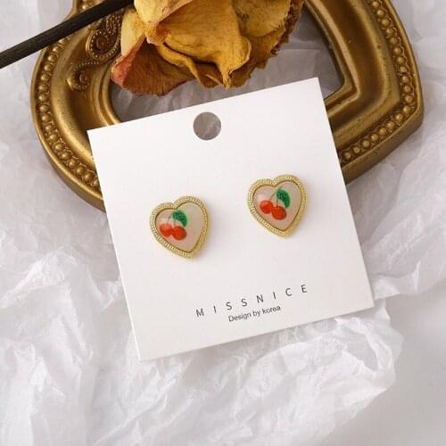 2021 Wholesale New Trend Cherry Love Earrings Simple Vintage Retro Fruit Stud Ear Jewelry French Fashion Accessories