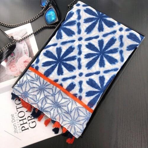 2020 New Fashion Summer Women Cotton Scarf Geometric Floral Viscose Hijab Shawls and Wraps Female Foulards Echarpe Bandana Snood