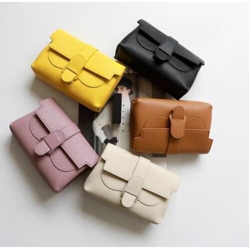 2020 Luxury Deisgner Womens Waist Bag TOP QUALITY Genuine Leather Fashion Belt Small Shoulder Purse Chest Bag