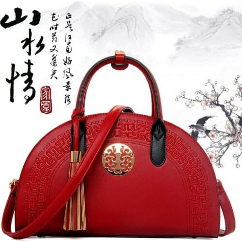 Ethnic style embroidered one-shoulder trendy handbag