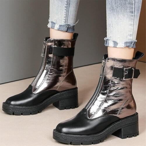 2020 High Top Casual Shoes Women Genuine Leather Chunky High Heels Motorcycle Boots Female Winter Round Toe Platform Pumps Shoes