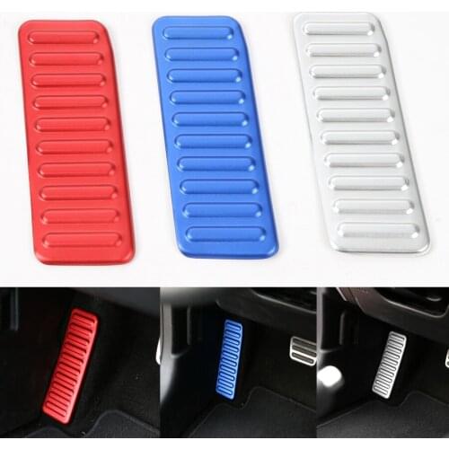 YAQUICKA Aluminum Car Left Foot Rest Pedal Cover Trim Styling Sequins Fit For Ford Mustang 2015-2016 Interior Accessories