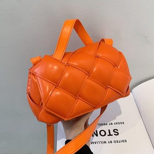 New Design Women Handbag Weave Plaid Crossbody Bag Top Handle Padded Messenger Tote Bags Female Triangular Buckle Shoulder Bag