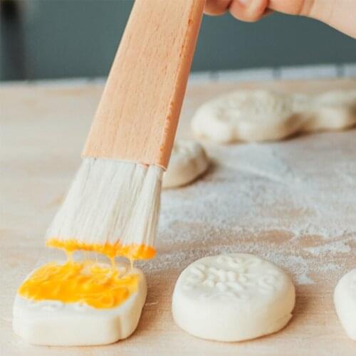 Portable Oil with Brush Grill Oil Brushes Liquid Oil Pastry Kitchen Baking BBQ Tool Kitchen Tools for BBQ Beechwood Handle