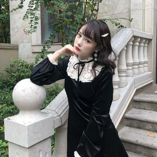 Lolita dress Japanese dark lace stitching lace collar velvet long-sleeved dress female autumn winter