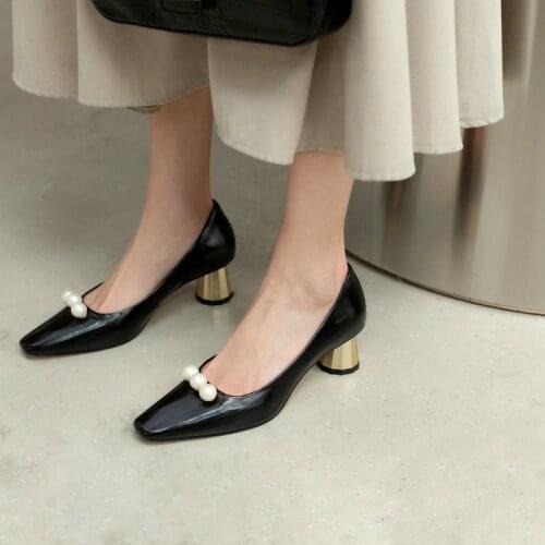 Pointed Toe Shoes Woman Heels Top Quality Pearl Decoration Shoes for Women Genuine Leather Wedding Office Lady Women Shoe