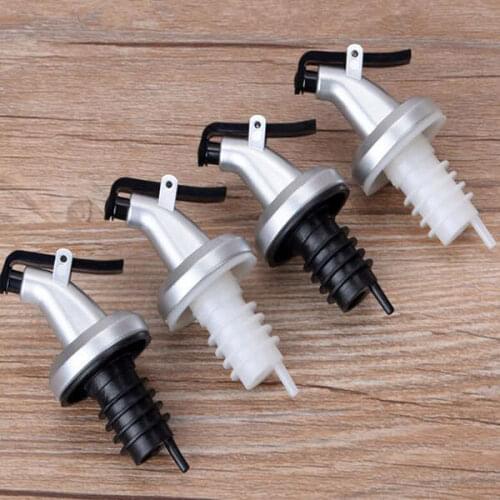 200pcs/lot Oil Sprayer Liquor Dispenser Wine Stopper Flip Top Beer Bottle Cap Stopper Leak Proof Pourer Kitchen Accessories