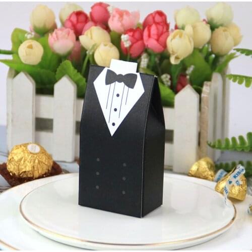 50pcs European Style Candy Box Bride and Groom Double Breasted Suit Wedding Candy Box Wedding Supplies can CSV