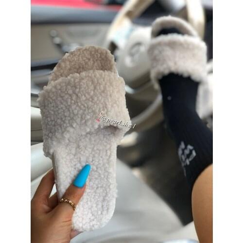 2021 New Female Designer Plush slippers Outside shoes designer slippers famous brands Comfortable Faux Fox fur Winter slippers