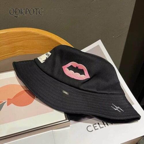 2021 hat Spring Summer New Women Cotton Bucket Hats Japan Korea Fashion Red Lips Embroidery Outdoor Casual Basin Cap QDKPOTC