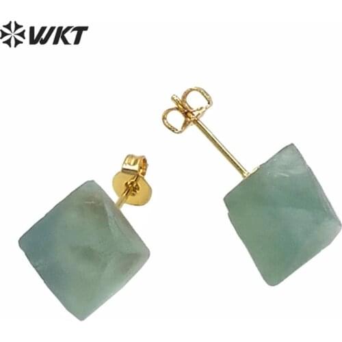 WT-E122 Wholesale Natural Rainbow fluorite studs women fashion green raw stone fluorite earrings studs
