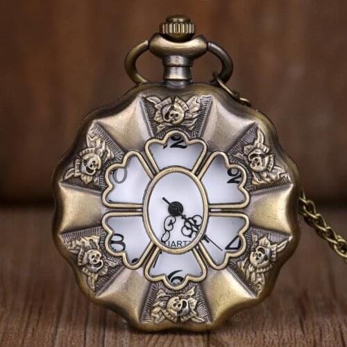 New Arrival Retro Bronze Hollow Quartz Pocket Watches Analog Pendant with Necklace Chain Pocket& Fob Watch Gifts for Men Women