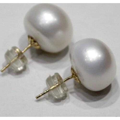 YINANYIMEI Beautiful white freshwater pearl bread shaped 18K gold studs 13mm