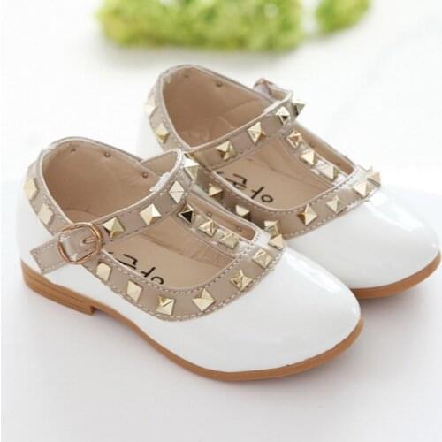 Girls Shoes Spring Children Shoes Girl Rivets Princess Autumn Toddler Girls Kids Flat Shoes T-Tied Style Girls Summer Sandals