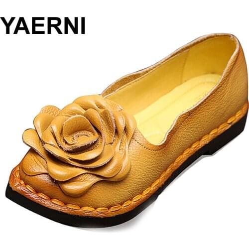 YAERNI Vintage Handmade Folk Style Women Flats Casual Shoes Genuine Leather Lady Soft Bottom Shoes for Mother Fashion Loafers